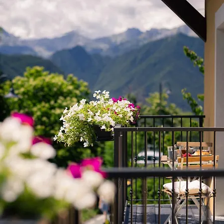 L'oura לינה וארוחת בוקר