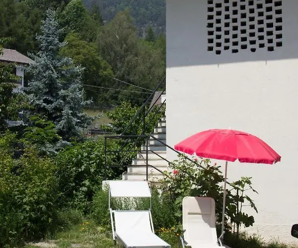 Panzió L'oura Challand Saint Anselme